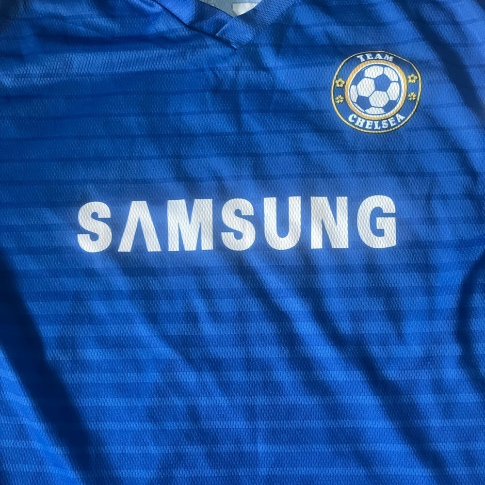Chelsea FC Hazard Jersey - Picture 3 of 7